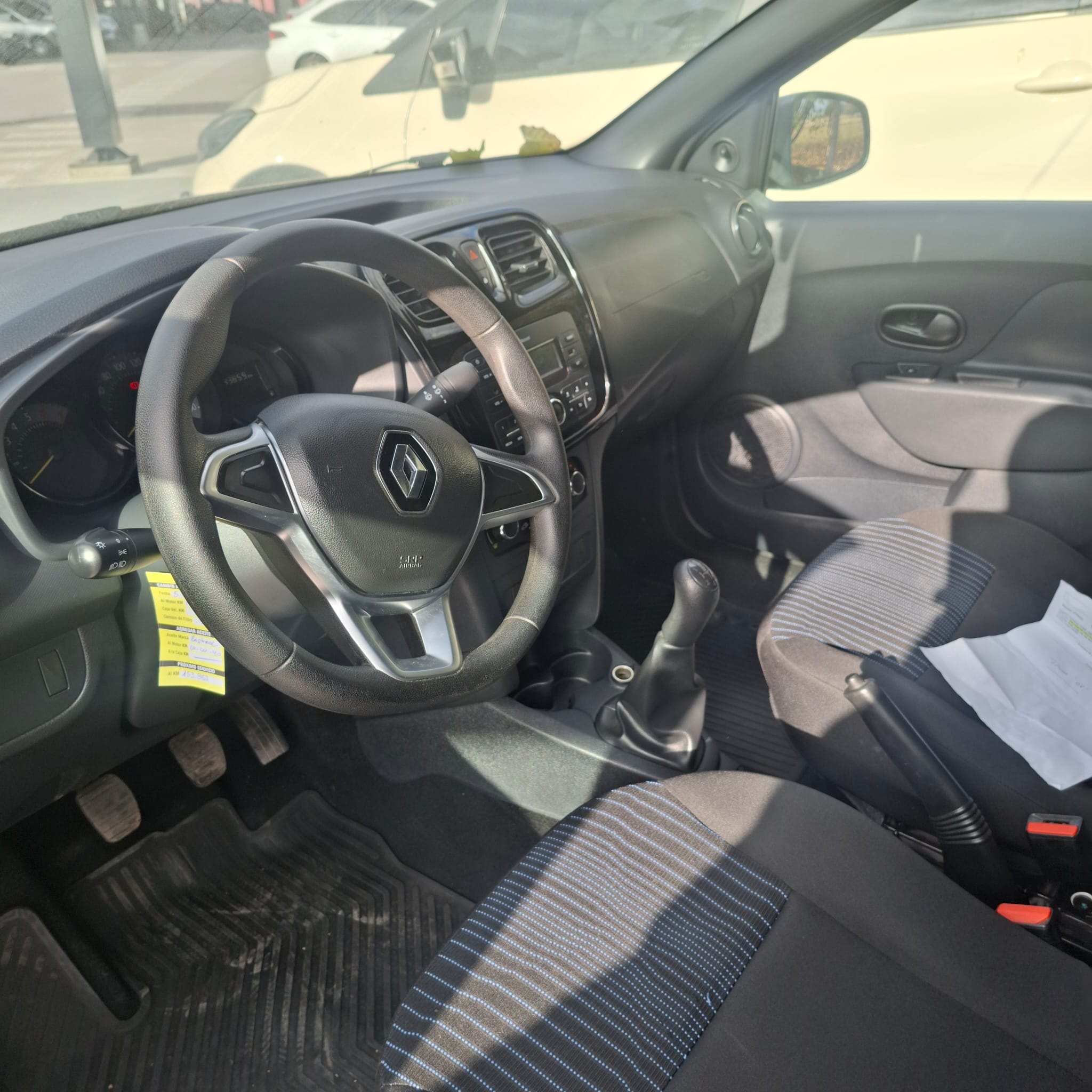 Renault Logan miniatura 8